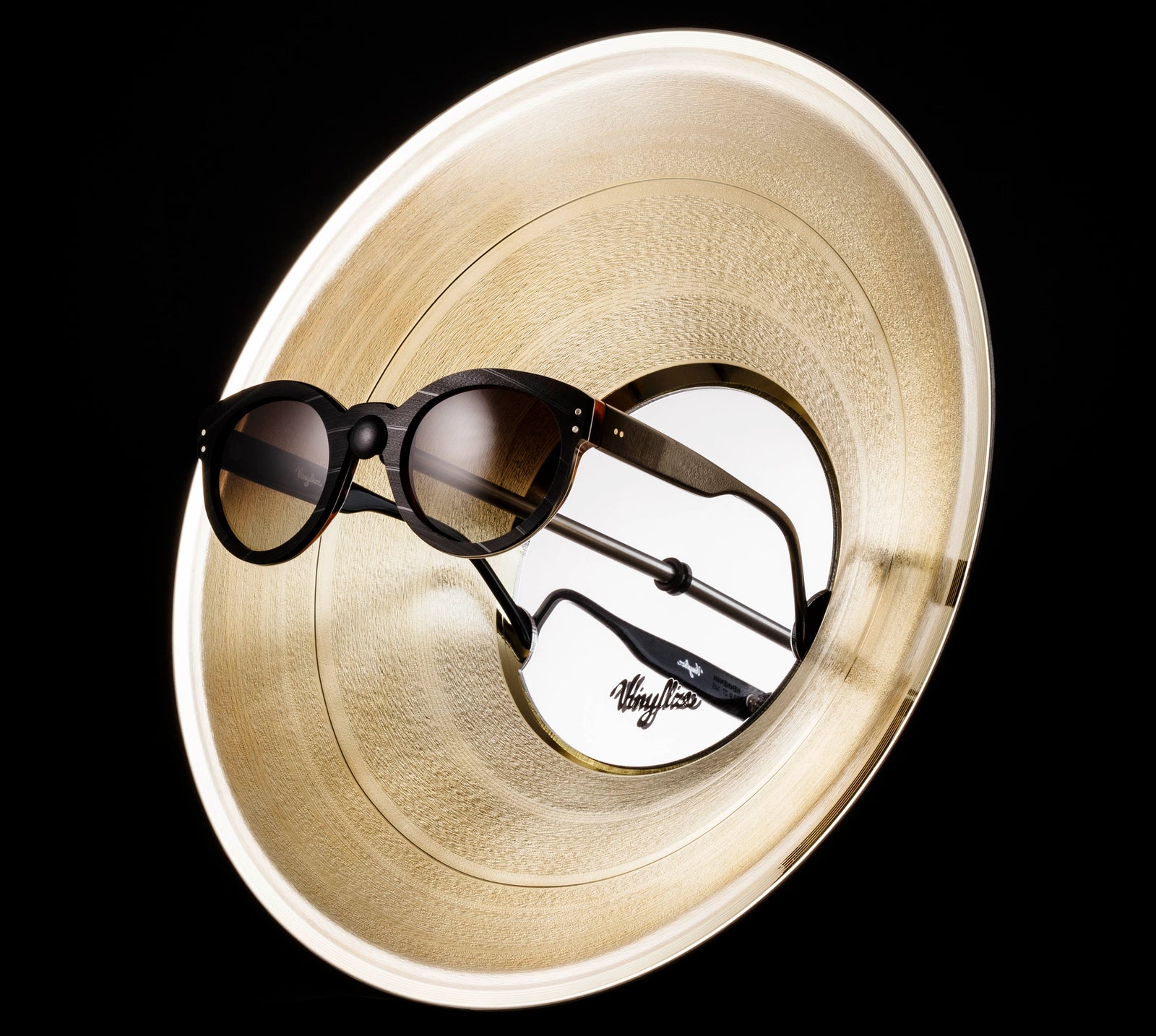 Megaphone Vinylize Stand