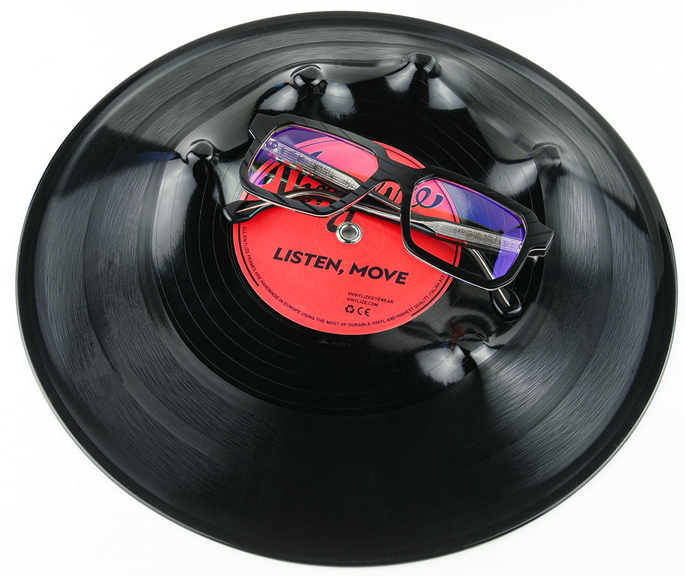 The Vinyl Hand – Eyewear Holder Made from Recycled Vinyl Records